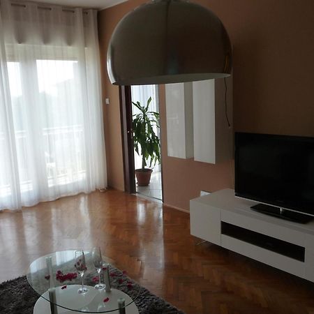 بولا Apartments Noris المظهر الخارجي الصورة