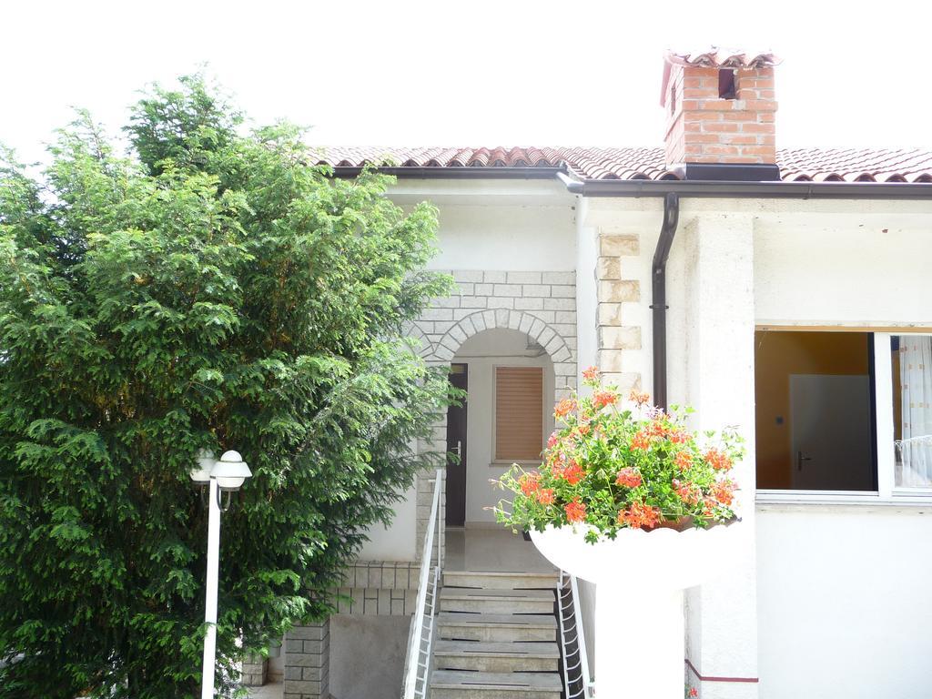 بولا Apartments Noris المظهر الخارجي الصورة